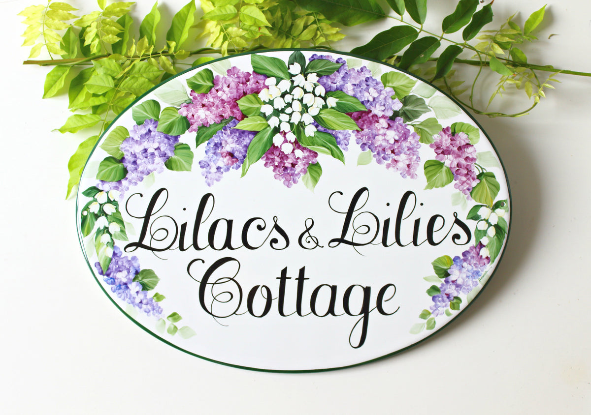 targa personalizzata per cottage in ceramica con indirizzo e decoro a  lillà– Dipinto Ad Arte